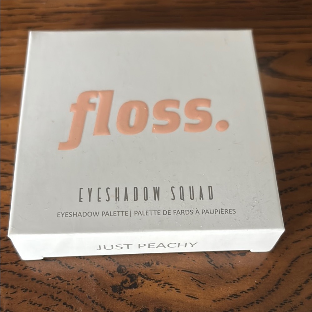 Floss Eyeshadow Squad in Just Peachy